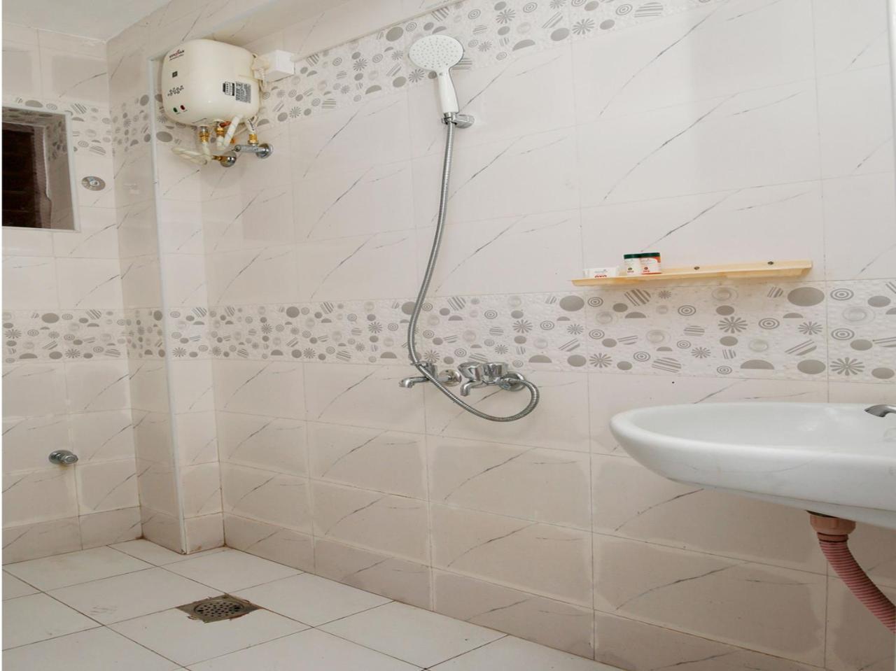 Oyo 9797 Hotel Vbee Plaza Thiruvananthapuram Exteriér fotografie